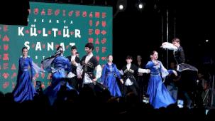 Sakarya’da Kafkas ve İç Anadolu’da şölen gibi akşam