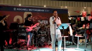 Zafer meşalesi Milli İrade Meydanı’nda yakıldı