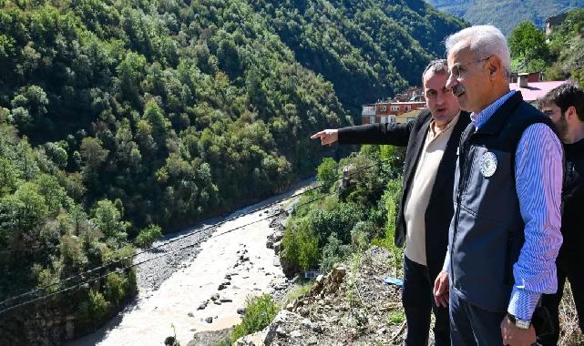 Bakan Uraloğlu Artvin'de... Sel ve heyelan hasarlarını inceledi