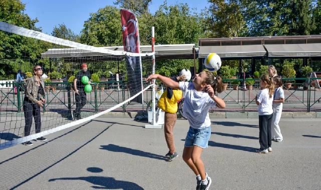 Bursa Heykel'de çocuk sesleri yükseldi