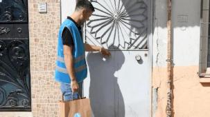 Başkan Ahmet Akın’dan öğrencilere gıda desteği