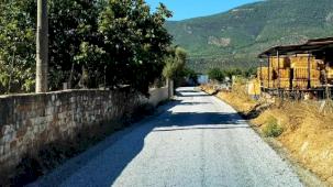 Muğla Milas'ta yol yapım seferberliği sürüyor