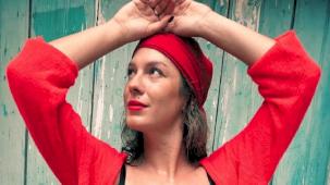 Türk Kızı Didem Özek’ten Netflix’te bir ilk