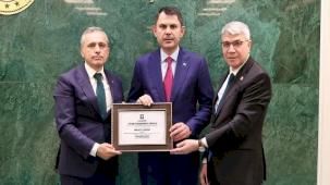 Bakan Kurum'a bir fahri unvan da Osmaniye'den