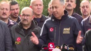 Bakan Yerlikaya Sındırgı’dan son durumu açıkladı... Balıkesir'e acil ihtiyaçlar için 25 milyon TL