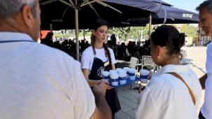 Bursa'da BURFAŞ'tan çarşı esnafına kahve ikramı