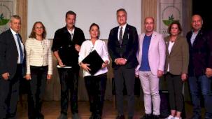 Bursa Osmangazi Belediyesi’nin okuma tiyatrosuna yoğun ilgi