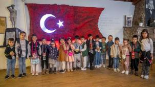 Çocuklar ve kadınlar Cumhuriyet ruhu ile Belkahve’de buluştu