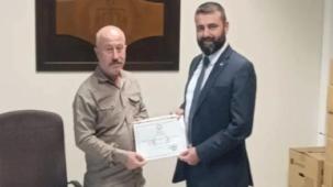 İYİ Parti Mudanya’da Ersin Erdönmez mazbatasını aldı