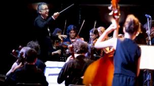 İzmir Narlıdere'de senfonik konser