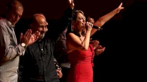 İzmir'de Dilek Türkan'la Cumhuriyet’e şarkılar