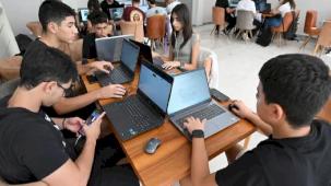 Mersin’de gençler uzay için kod yazdı