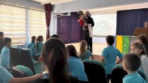 Sakarya'da “Akça” tiyatrosuyla minikler çevre bilinci kazandı