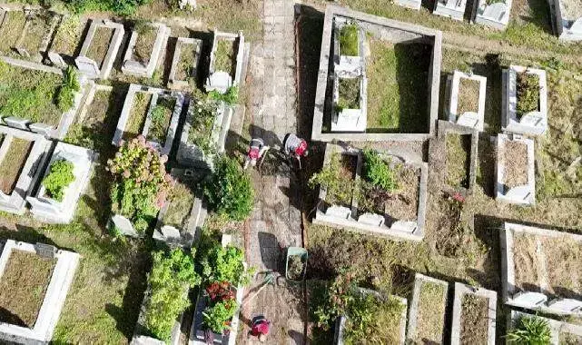 Ordu'da mezarlıkların bakımını unutulmuyor