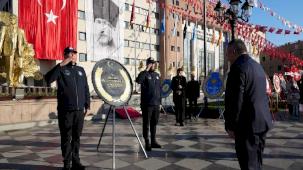 Ankara Keçiörenliler Ata’ya saygı için meydanda buluştu