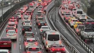 Ekim'de trafiğe kayıtlı taşıtlar azaldı... Otomobil ve motosiklet öne çıktı