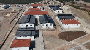 Hayvan Bakımevi Ve Doğal Yaşam Alanı yükseliyor