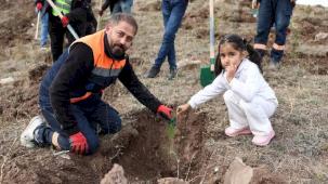 Sivas’ta Muhsin Yazıcıoğlu Vefa Ormanı’na 58 bin fidan