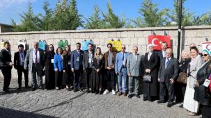 Türk dünyası yazarları Kayseri Talas'ta buluştu