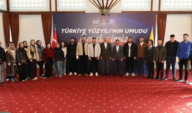 Başkan Altay, Konya’nın ilçelerinden gelen gençlerle buluştu