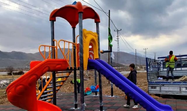 Doğanşehir Belediyesinden Güzelköy'e modern çocuk parkı