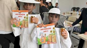 Manisa’da miniklere arıların dünyası tanıtılıyor