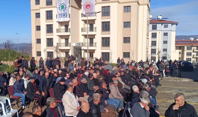 TOKİ'nin 105 sosyal konutu Pazaryeri'nde hak sahiplerine teslim edildi