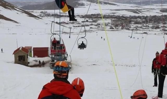 AFAD'dan Van’da çığda tatbikat nefes kesti