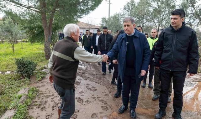 Seferihisar’da yağıştan etkilenenlere İzmir Büyükşehir'den yerinde destek