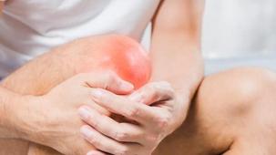 Diz ağrısını hafife almayın! Dizinizdeki 'çıt' sesi masum olmayabilir