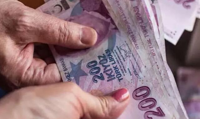 Yaşlı ve engelli aylıkları hesaplara yatırılıyor