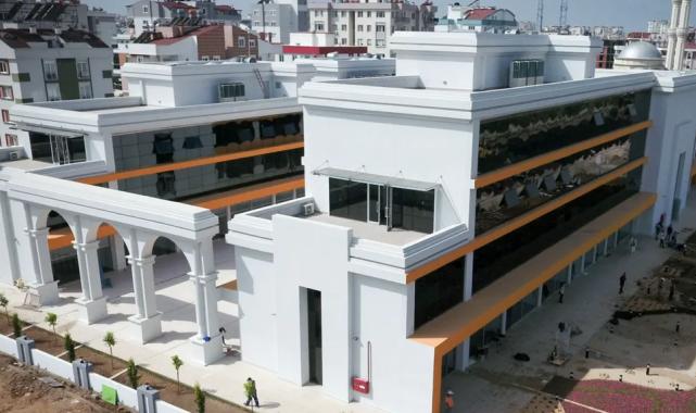 Antalya Muratpaşa’da gençler için yapay zeka ve görsel üretim eğitimi