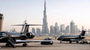 1win, BAE'den ayrılan VIP müşterilere özel charter uçuşları düzenliyor