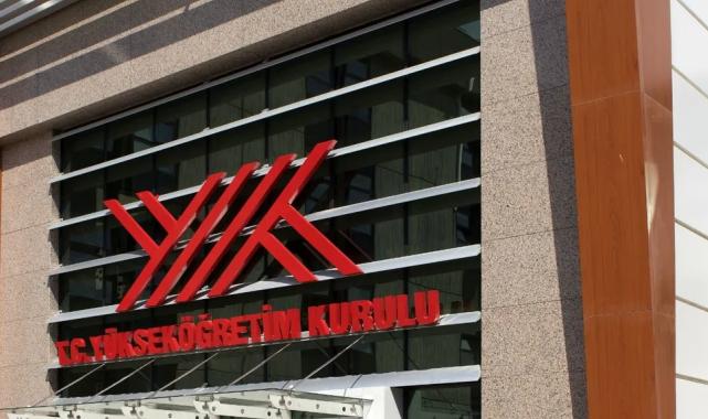 YÖK'ten kadın öğrencilere destek... Doğum sonrası ek süre uygulaması