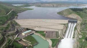 Batman Barajı'nda kontrollü su tahliyesi başladı