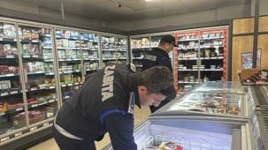 Zabıtadan marketlere sıkı denetim
