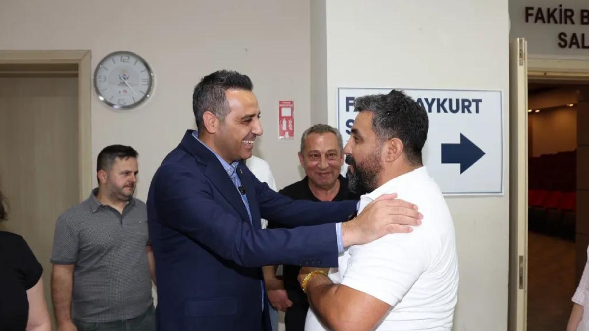İzmir Çiğli'de bayramlaşma heyecanı