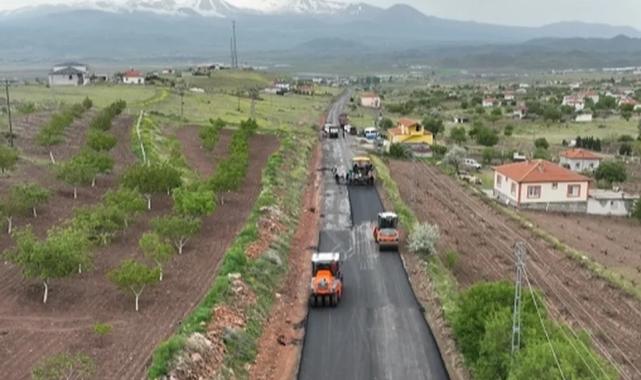 Kayseri Büyükşehir'den 10 milyon liralık asfalt çalışması