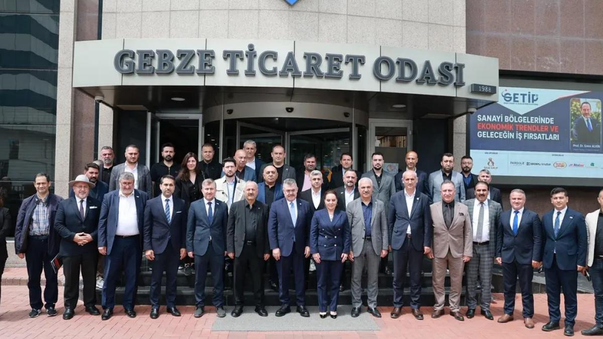 Kocaeli'de geleceğin iş fırsatları masaya yatırıldı