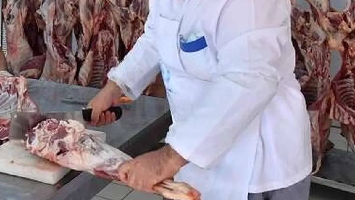 Kurban kesimini işi bilen kasaplar yapmalı!