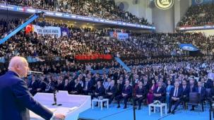 Bahçeli Büyük Kurultay'da konuştu: Türk gençliği Türkiye Yüzyılı’nın teminatıdır
