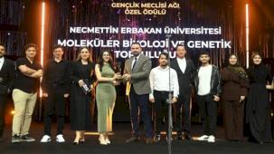 Konya gençliği ödüllendirildi