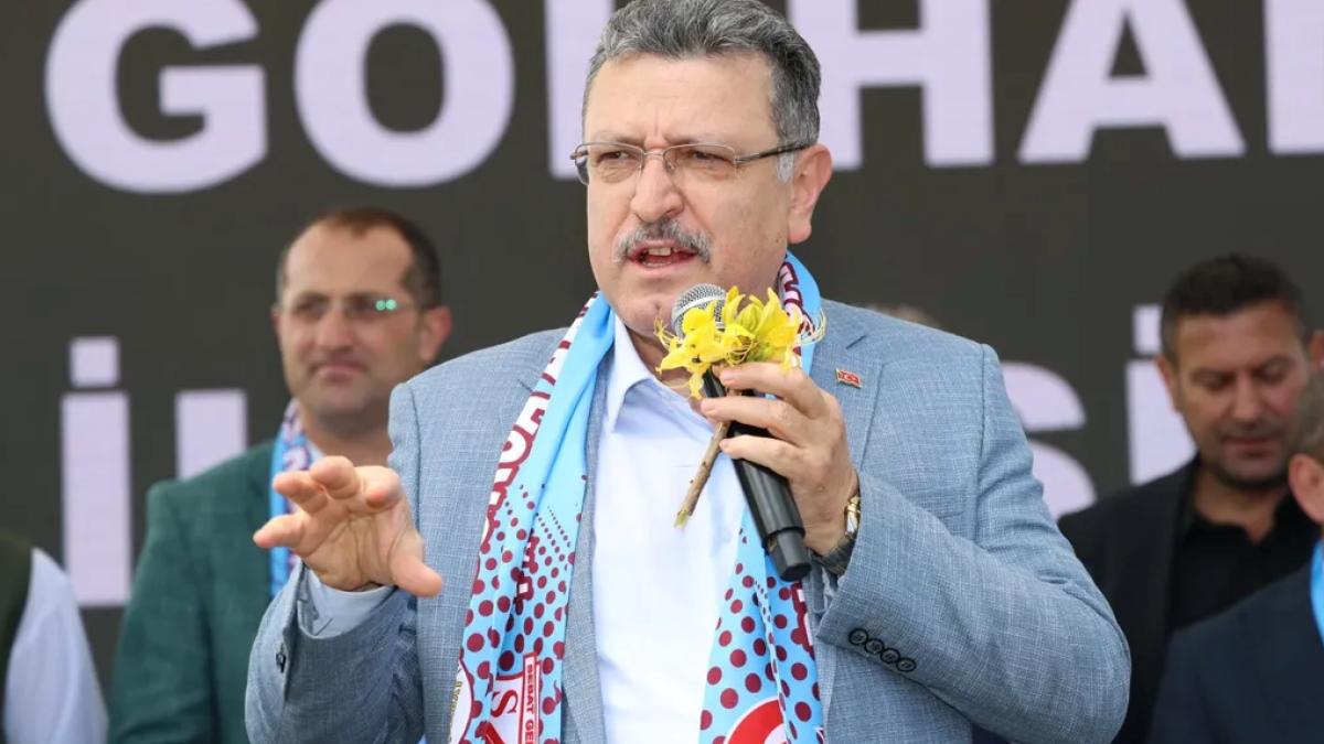 Trabzon'da Başkan Genç’ten şenlikte yol müjdesi