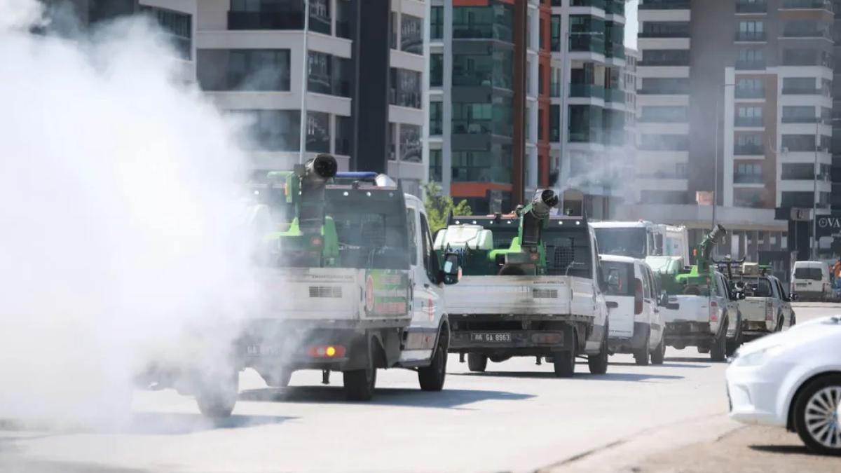 Ankara Keçiören'de 7/24 ilaçlama seferberliği