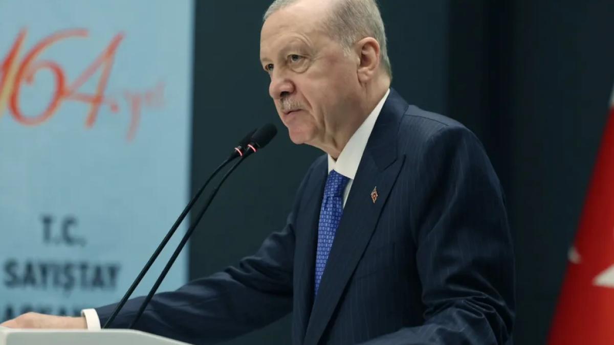 Cumhurbaşkanı Erdoğan: Kamu malını kişisel cüzdanı gibi kullananlara izin veremeyiz