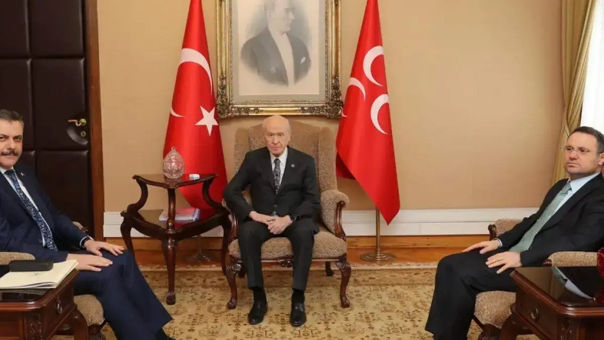 İki bakandan MHP lideri Bahçeli'ye ziyaret