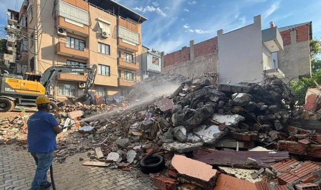 İzmir'de hasarlı yapılar için uzlaşı sağlandı yıkım gerçekleşti