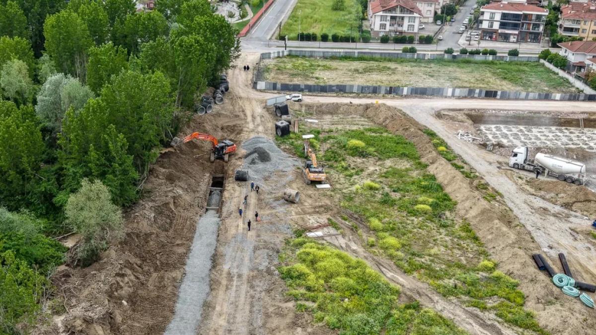 Sakarya'da Necmettin Erbakan Bulvarı tek yönlü trafiğe kapatılacak