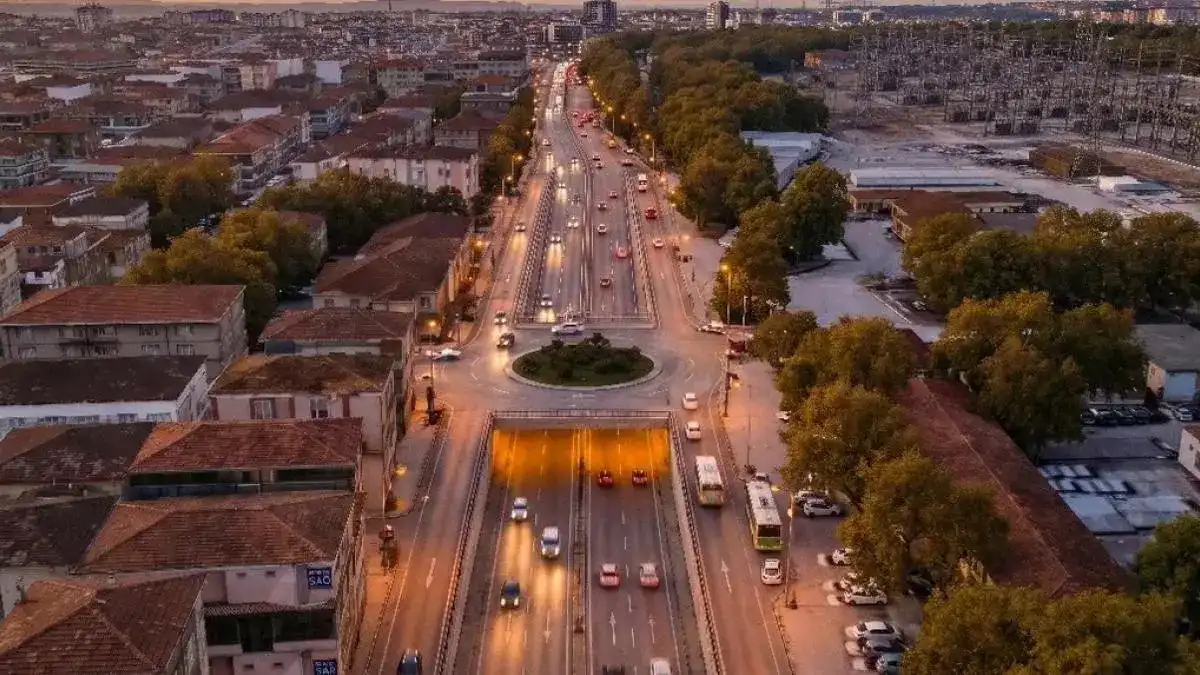 Sakarya’da ulaşımda kalıcı çözümler hayata geçiyor