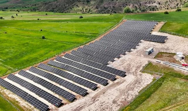 Sivas Belediyesi enerjisini güneşten üretecek... Özbelsan GES hizmete girdi